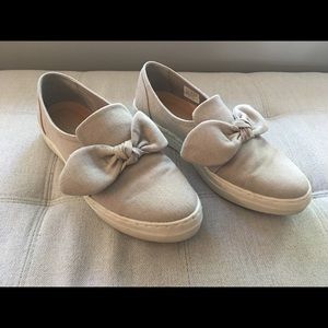 Skechers Slip Ons with Bow